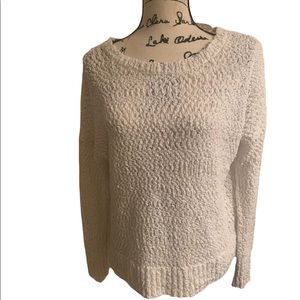 Hollister chunky oversized sweater. Cream off white . 💯 polyester. Boatneck XS
